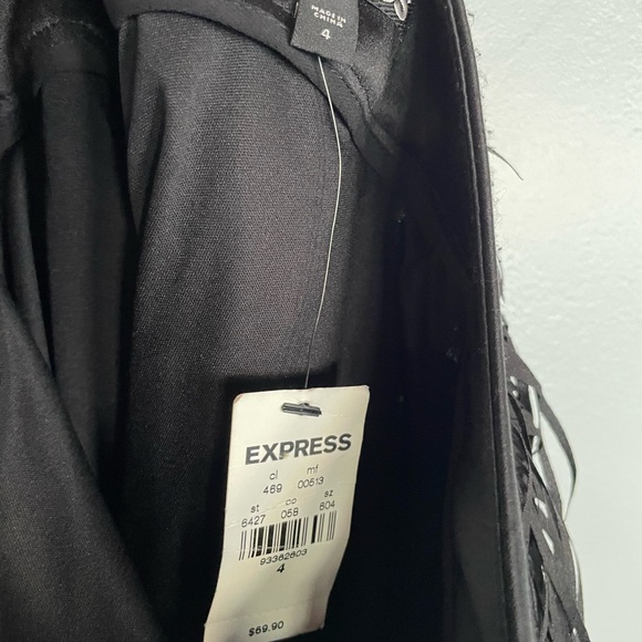 Express fringe mini skirt size 4 nwt - Picture 2 of 2